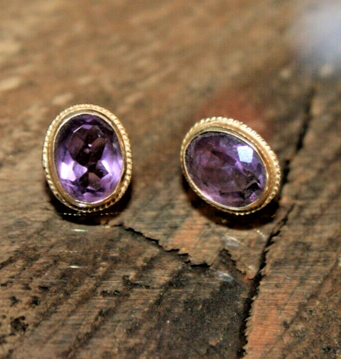 14k Yellow Gold Topaz Earrings Purple 2 gram 1/4″