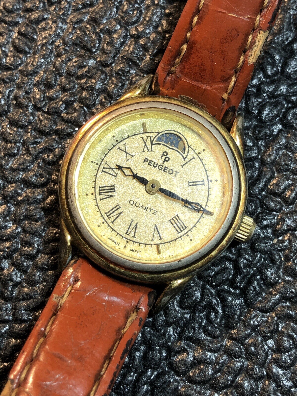 Vintage PEUGEOT Women’s Sun/Moon Phase Watch Gold Tone 24mm For PARTS/REPAIR