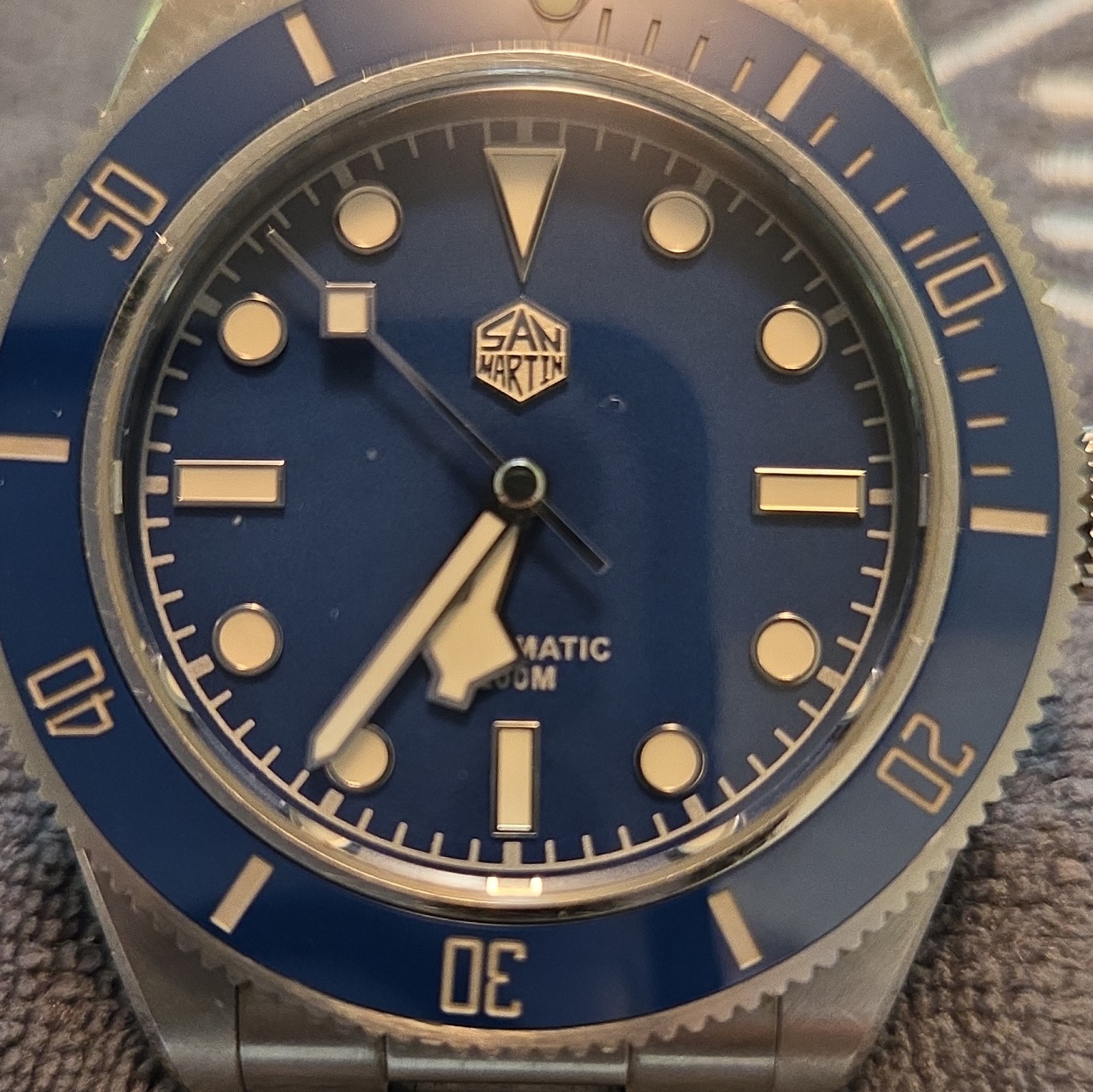 San Martin Automatic Diver Watch 200m 40mm Blue Dial Bezel Steel Bracelet