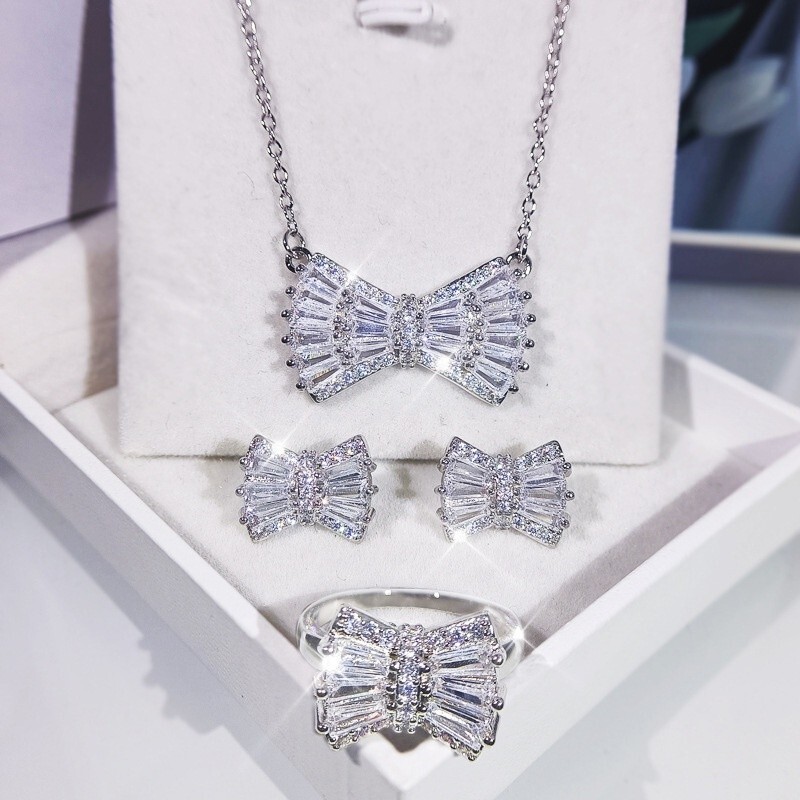 Christmas Gifts Ring 2 Ct CZ Dazzling Bow Tie Wedding Ring Silver Plated Unisex