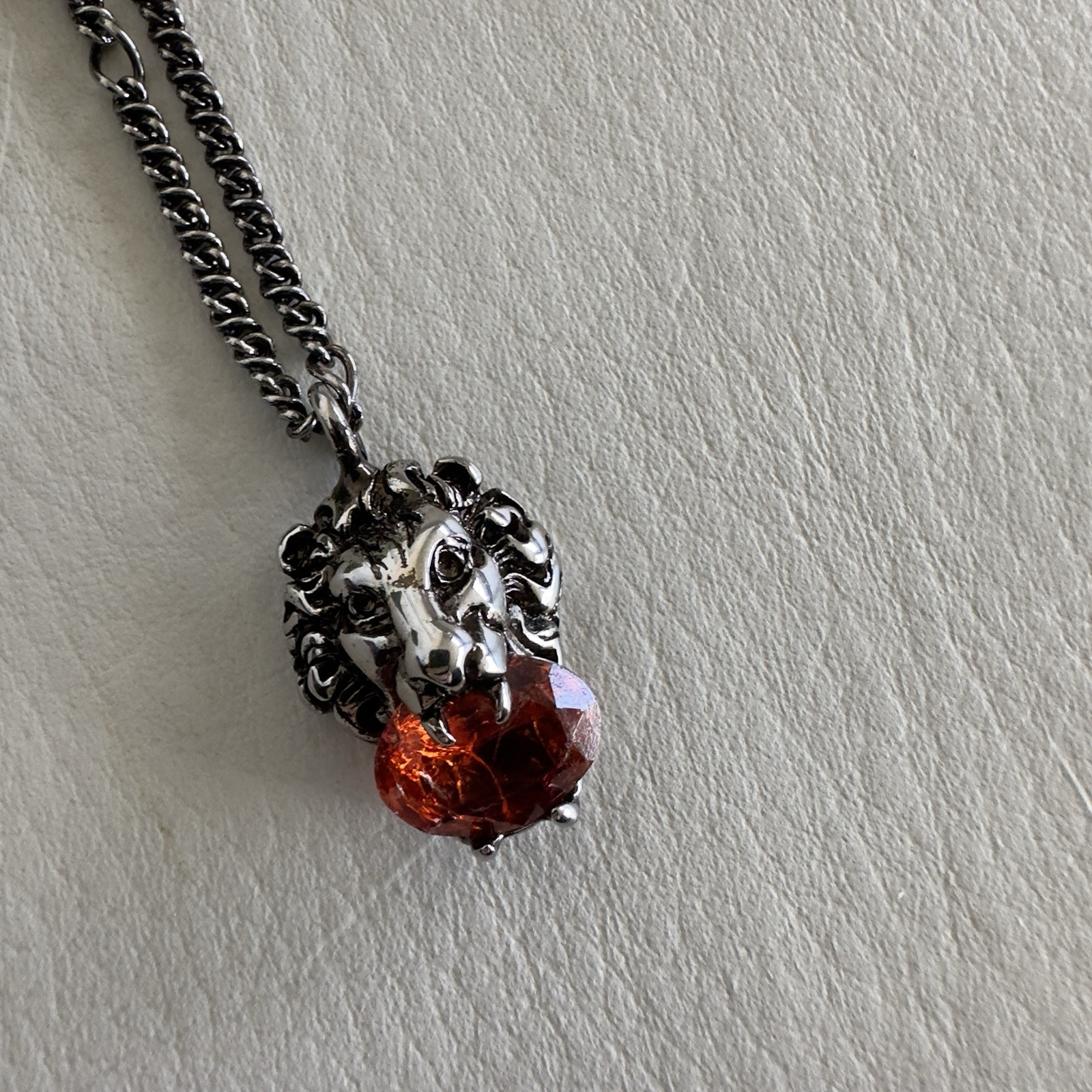 NEW GUCCI Necklace Chain logo Lion Head Orange Stone Silver 100% Authentic