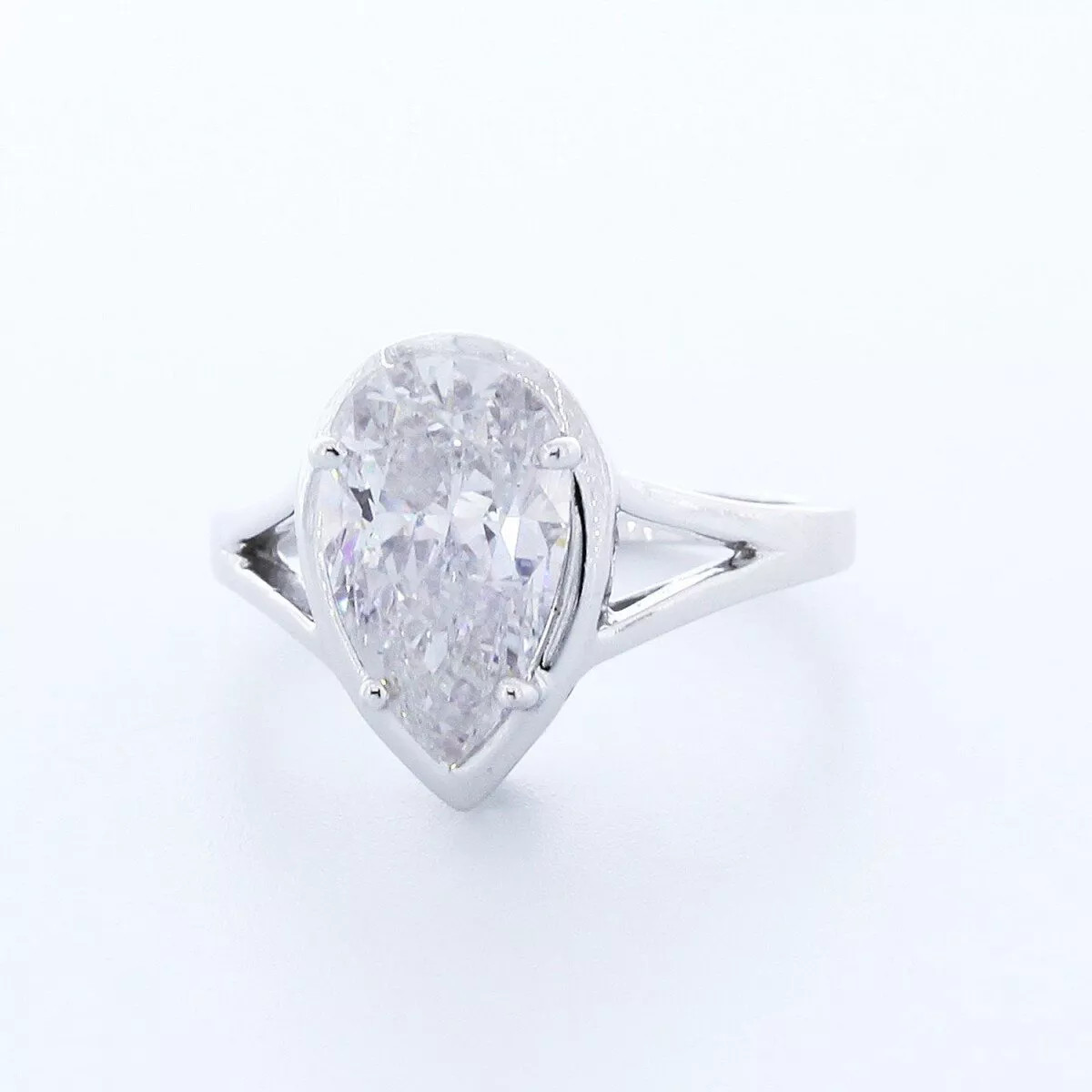 Solitaire Engagement Ring 14K Gold Halo 2.75 Carat Pear Lab-Grown Diamond G VS1
