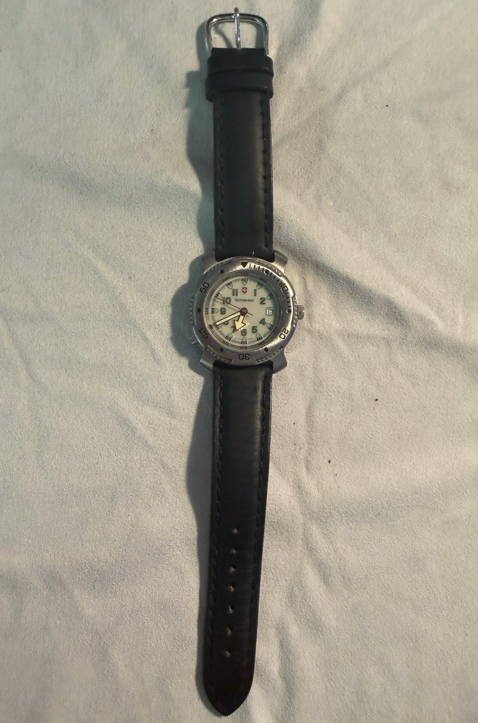 Victorinox Swiss Army Quartz Date 38mm White Dial Black Leather 30m Bezel