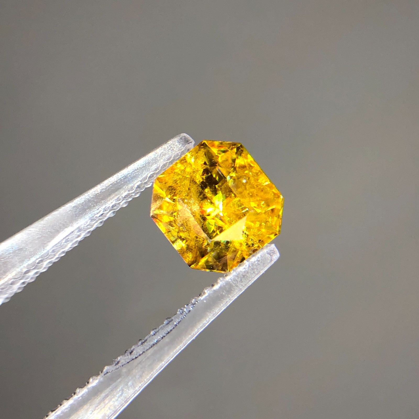 1.45 Carat Natural Full Fire Sphene Titanite Fancy Cut Gemstone For Jewelry