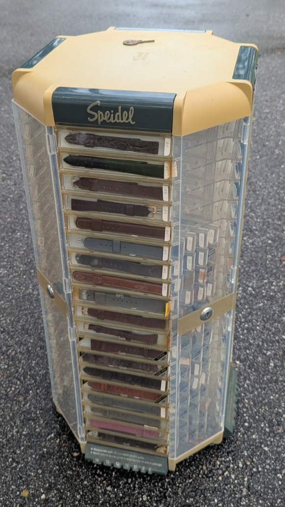 Speidel Plastic Display Case Rack Rotating Countertop for Watchbands – READ
