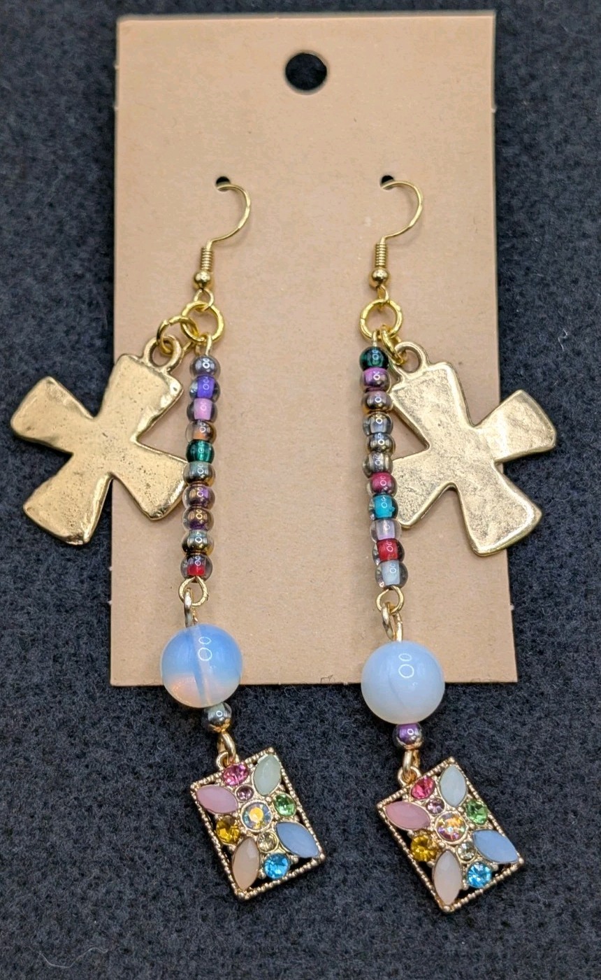 Women’s Flower Stylish Boho Mixed Beaded Drop Dangly Hook Earrings 🩷❤️💜💙💚🤍