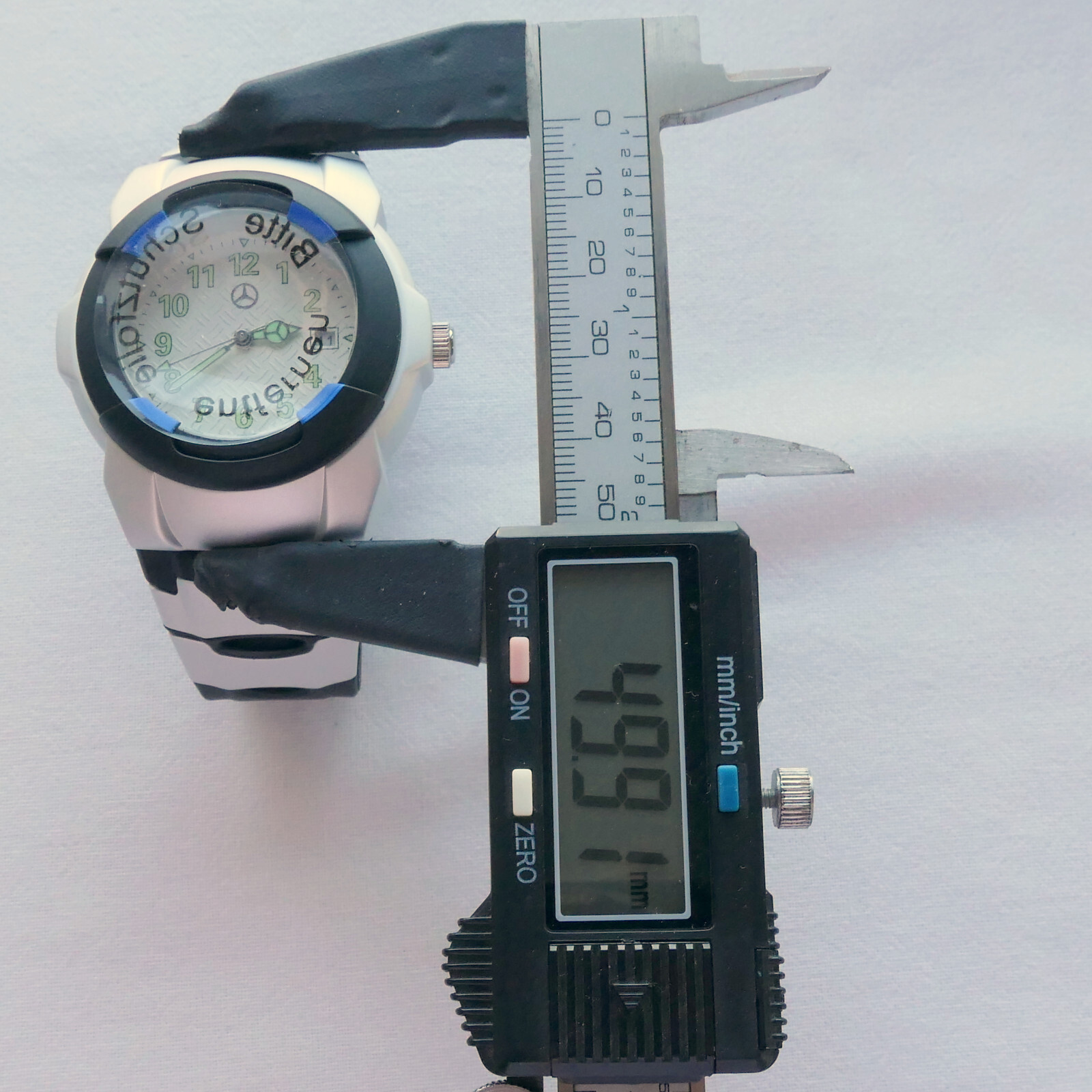 Mercedes Benz Drivers Line Classic Car Accessory Racing Sport Light Design Watch