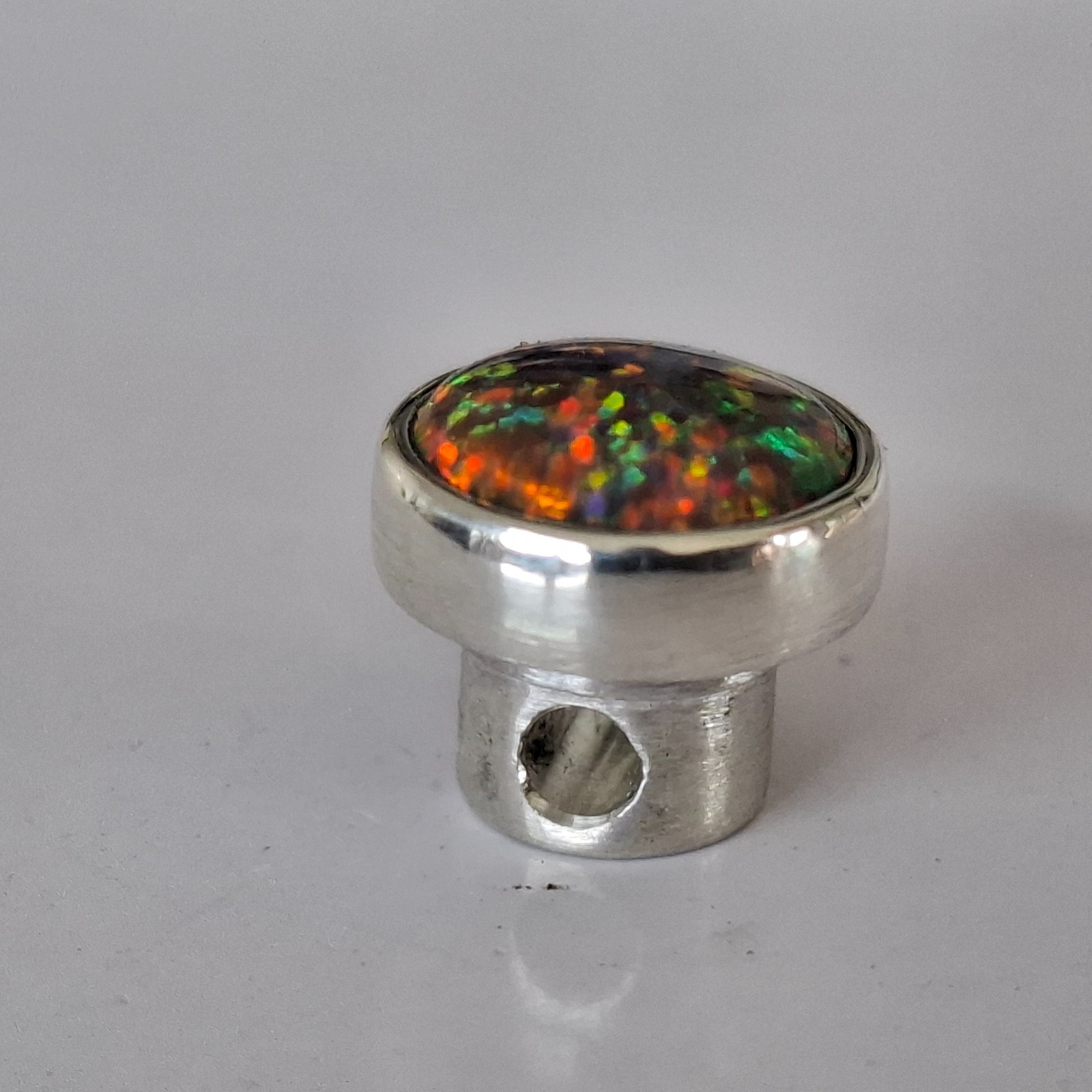 – Beautiful synthetic opal head set in silver for Charlotte 21 –