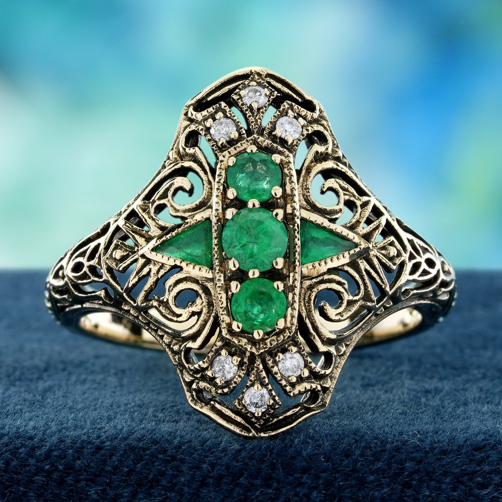 9K Yellow Gold Emerald and Diamond Vintage Style Filigree Ring