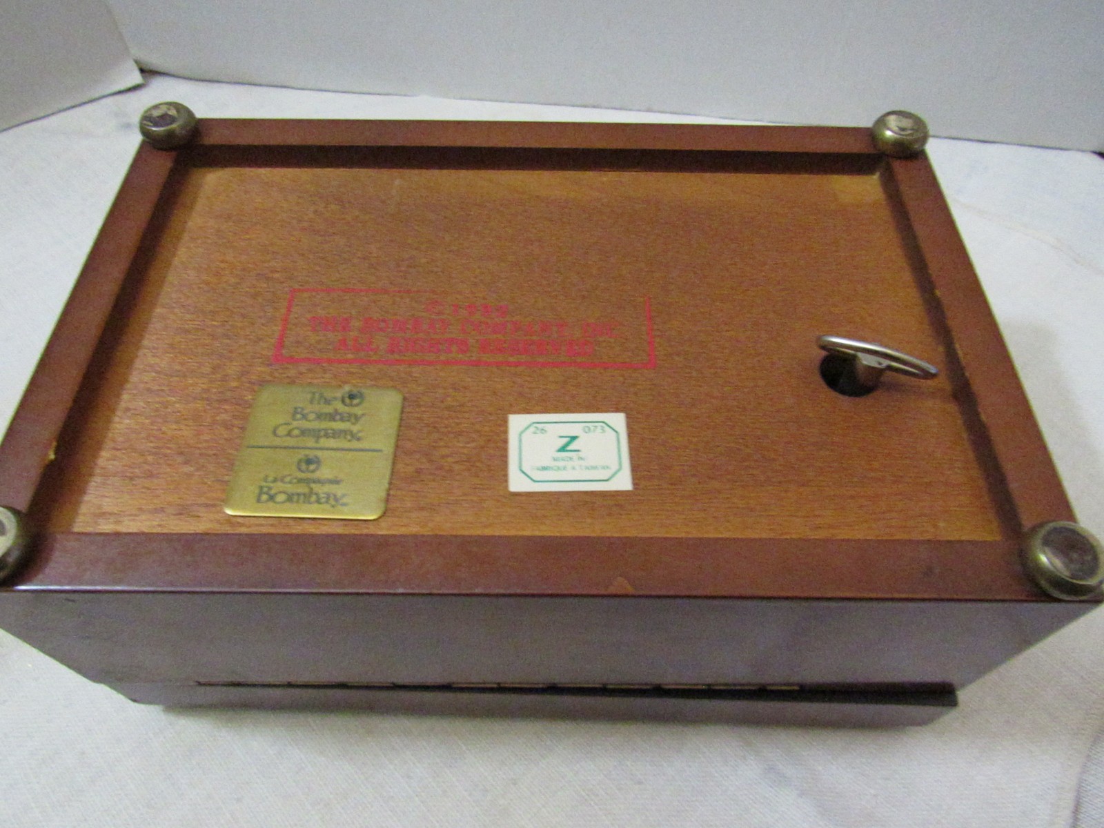 1992 Bombay company wood jewelry box with music box