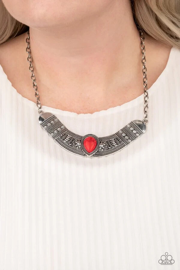 Paparazzi VERY VENTUROUS red necklace