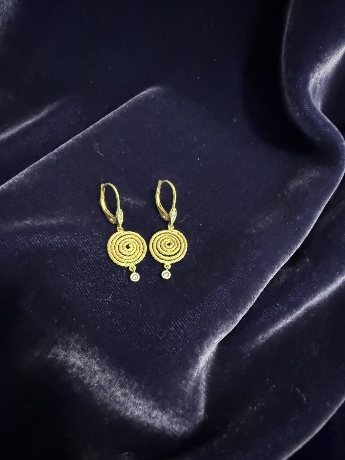 Vintage 14K Imperial Gold/Affinity Diamond Earrings About 1inch Drop 2.1 Grams