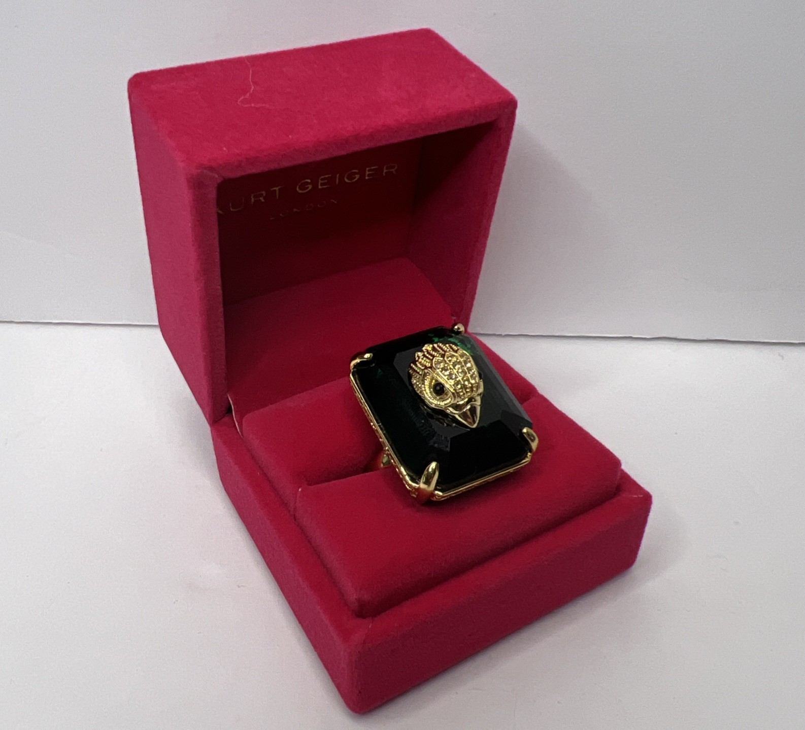 Kurt Geiger London Large Green Gold Tone Eagle Head Cocktail Ring Size 7 New