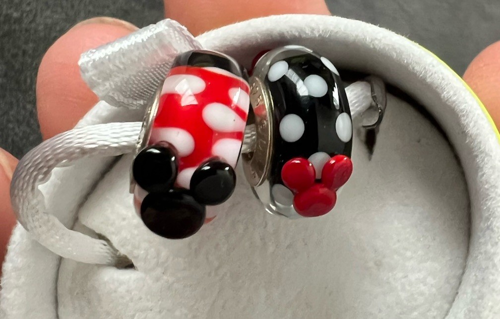 Disney Chamilia Minnie Mouse Murano Glass 925 Bead Charm Lot 2 w/ Box