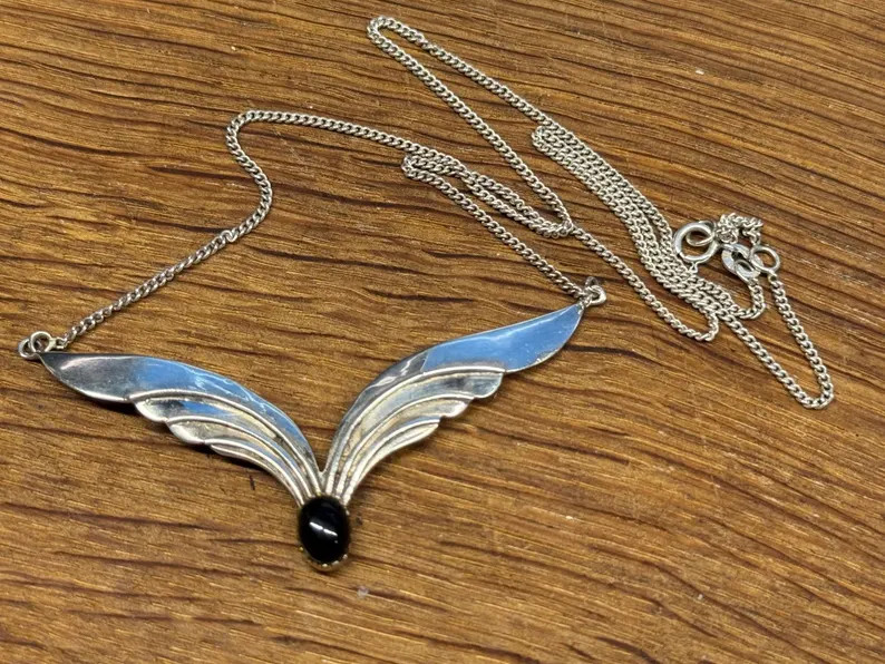 Vintage artisan necklace wings onyx 925 Sterling silver