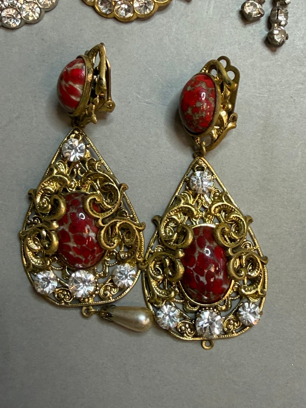 Vintage Costume Jewelry Lot Signed AVON Czech Jablonec USSR Brooches Earrings Se