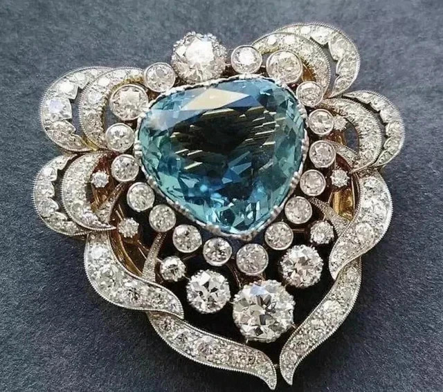 5.3CT Heart Cut Lab Created Aquamarine Women’s Brooch Pin 14K Yellow Gold Finish
