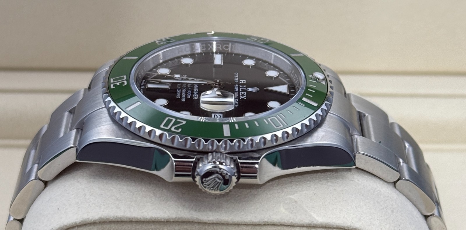 Rolex Submariner “Starbucks” 126610LV Black Dial 41MM Men’s Watch