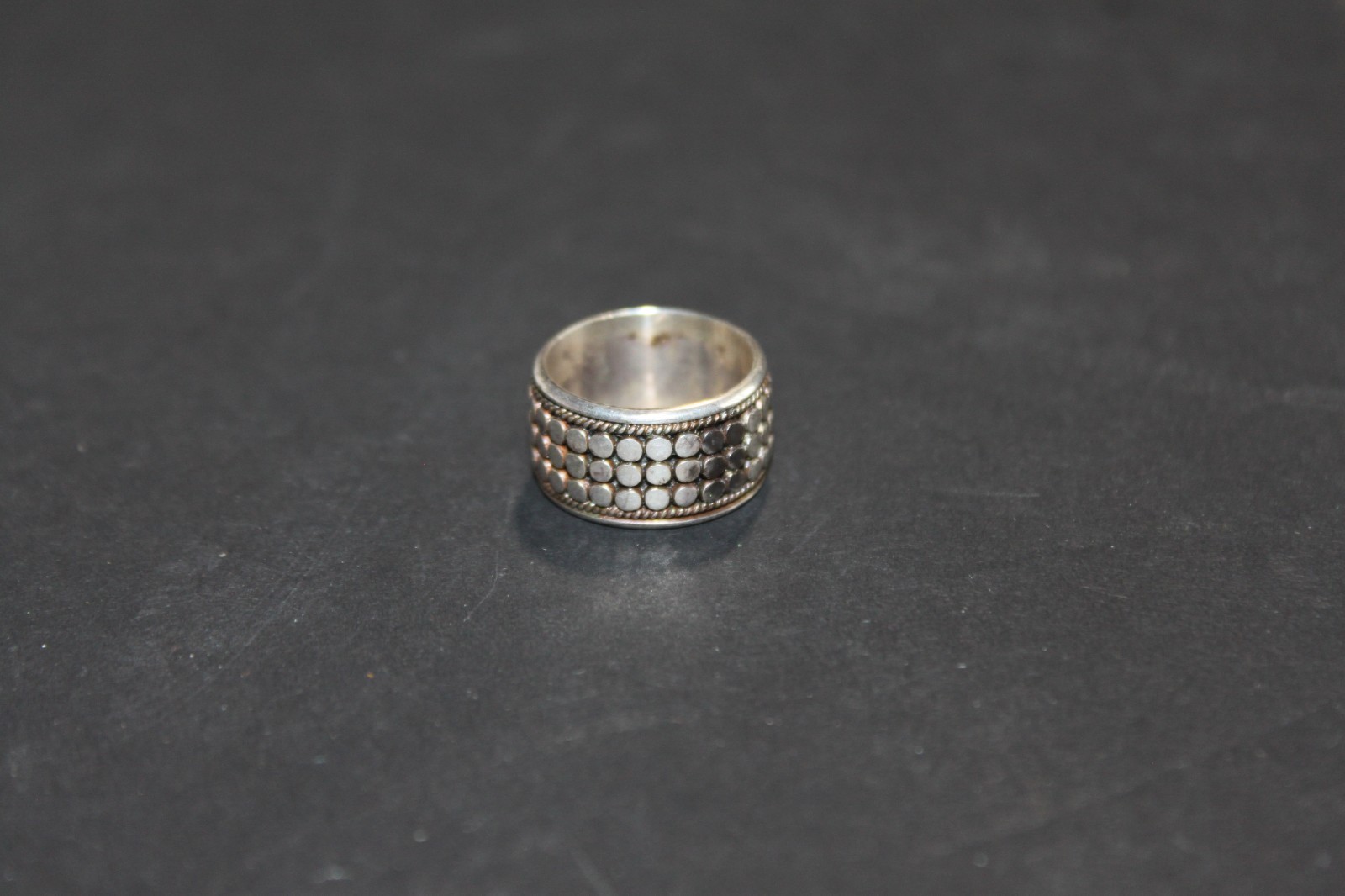 ATI Sterling Silver 925 Wide Band Textured Dot Pattern Ring Size 6.5, 6.9g