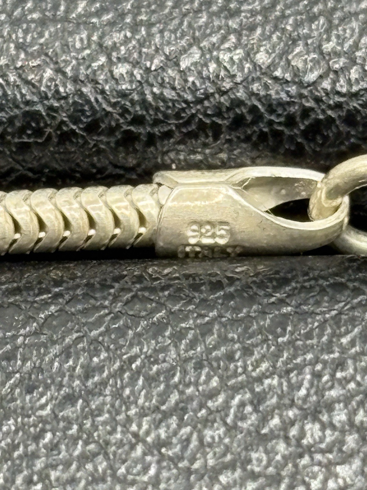 Vintage Sterling Silver 24″ Snake Chain Necklace 1.95MM 9 Grams G2