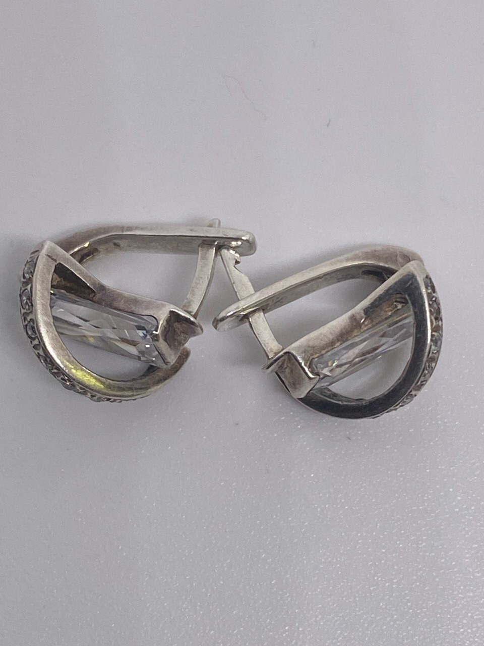 Vintage beautiful earrings Silver 925 Ukraine. Women’s jewelry. Weight 4.0 g.