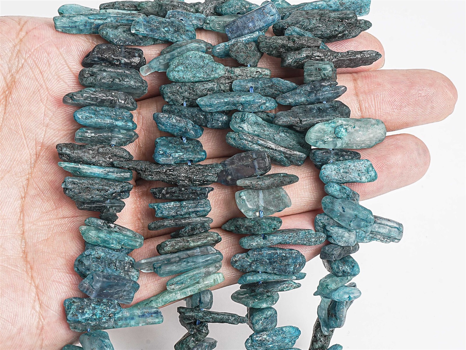 12-24×3-5MM Ink blue Apatite Beads Rough Edge Granule Pebble Chips Loose Beads