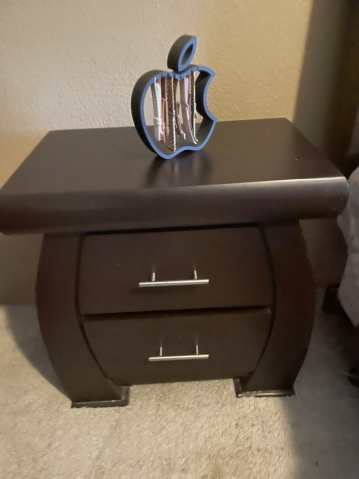 APPLE WATCH BAND HOLDER, DISPLAY, ORGANIZER,it holds up to 8 watch bands