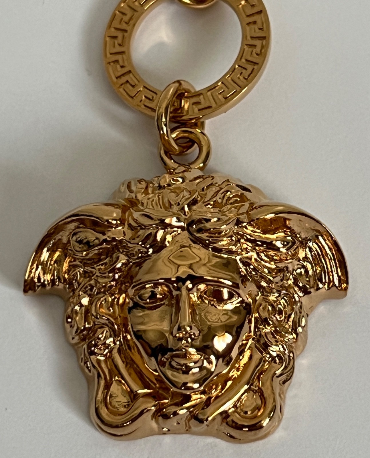 NWT Versace Medusa Head Large 3D Logo Charm Greek Key Gold Chain Bracelet $1295