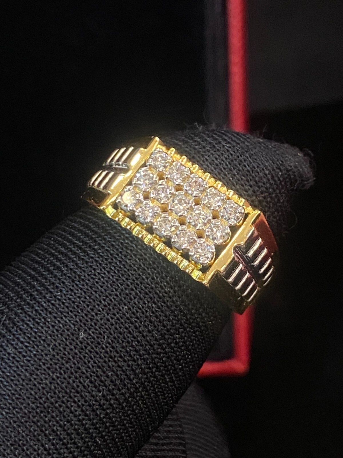 1/2 Cts Round Brilliant Cut Diamonds 15-Stone Men’s Anniversary Ring In 14K Gold