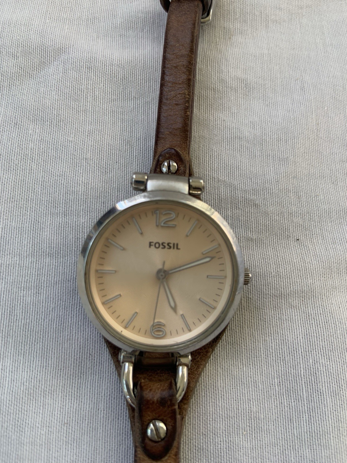 Fossil Classic Women’s Analog Gold-Tone Watch Brown Leather Strap needs battery