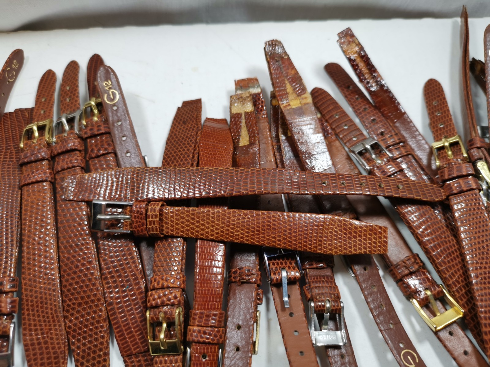 Lot 40 x Vintage Watch Straps Brown Leather Open-Ended Glue-On 7mm-12mm G12 NOS