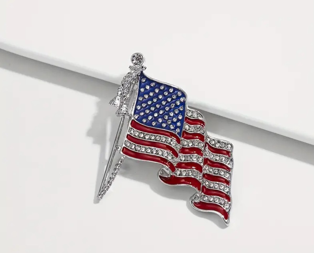American Flag Brooch Pin Silver Plated Rhinestone & Zinc Alloy Stylish Durable