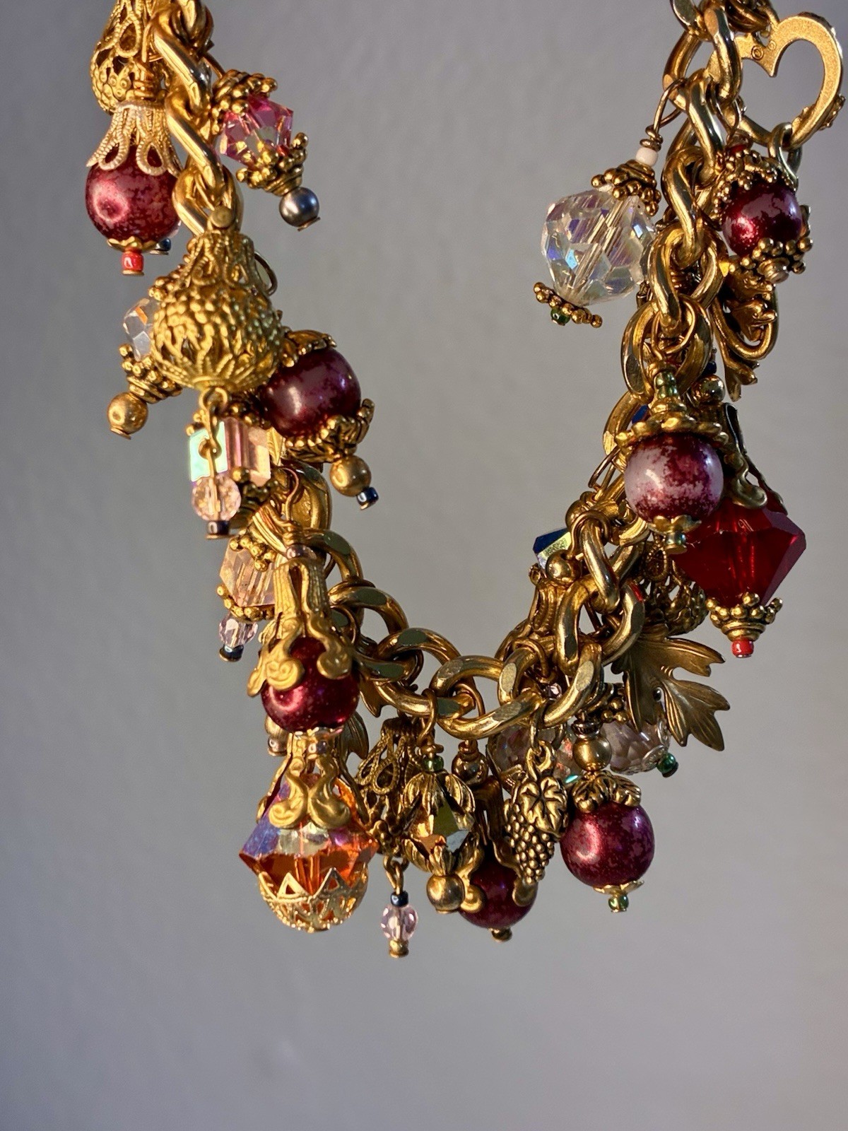 Gold Tone Cable Chain Charm Bracelet Toggle w/ Crystal Dangle Leaf Charms