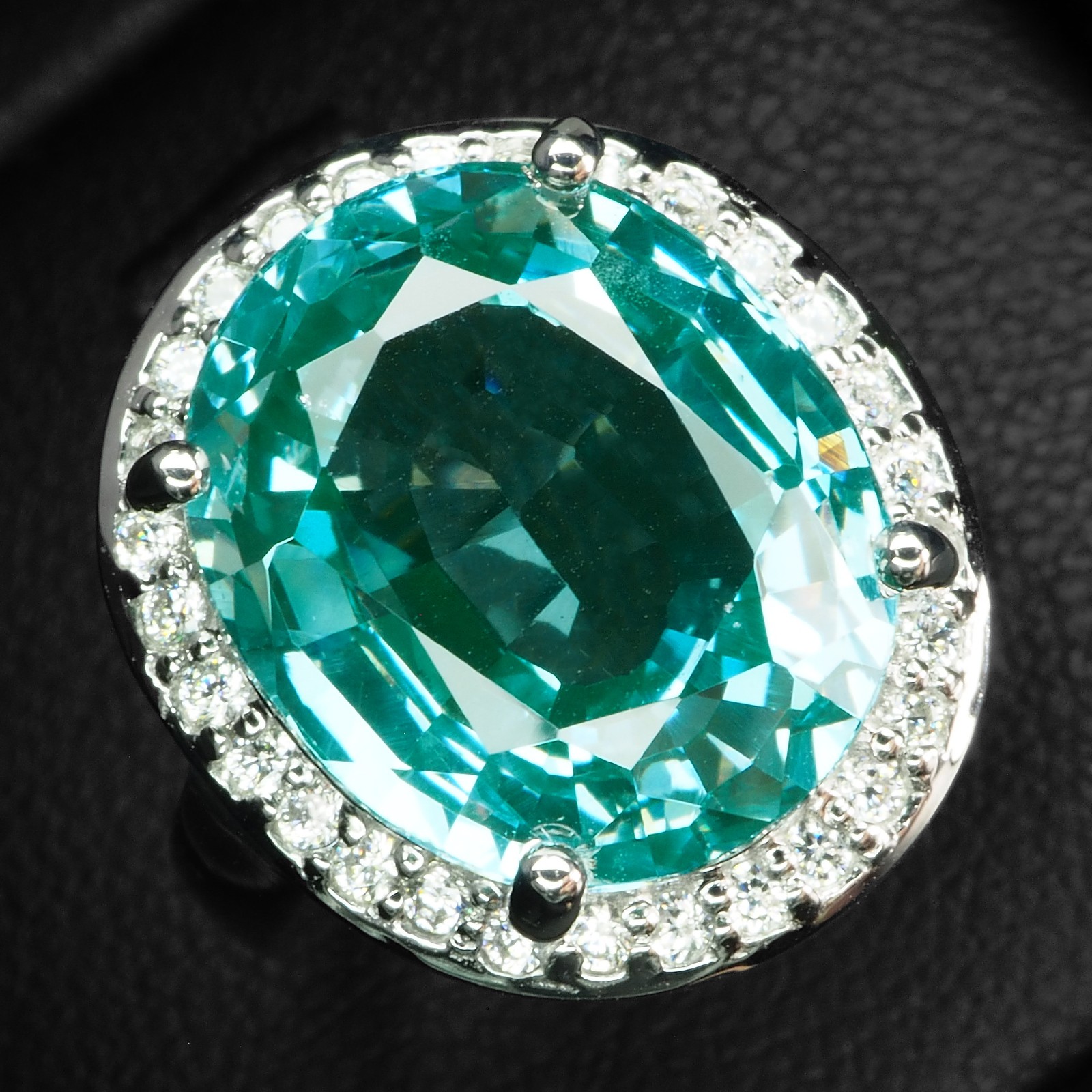 Mint Green Paraiba Tourmaline 9.10Ct 925 Sterling Silver White Gold Halo Rings