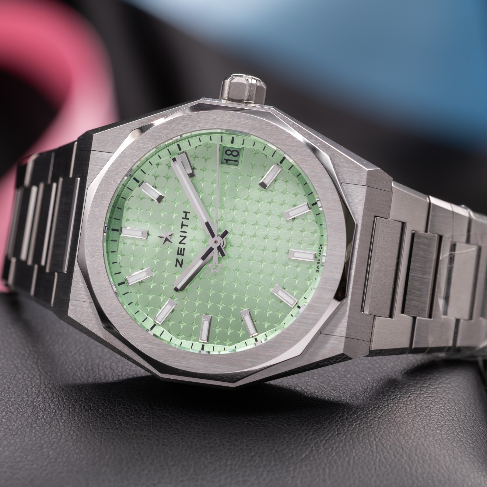 2025 Zenith Defy Skyline Sunburst Green Watch 03.9400.670/61.I001 New & Unworn