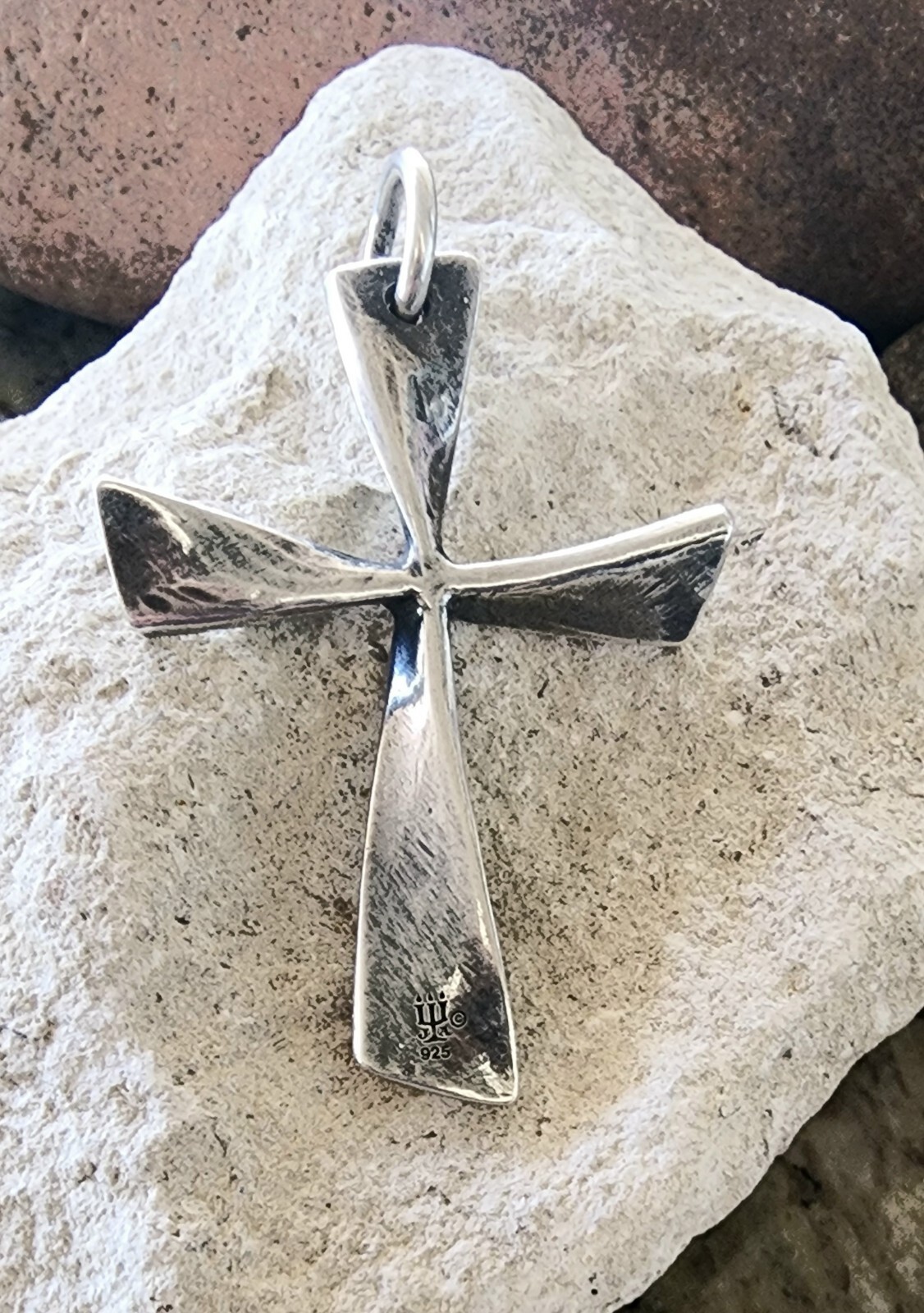 Rare Large James Avery Twist Cross Pendant Unisex, Neat Piece! 7.69 Grams