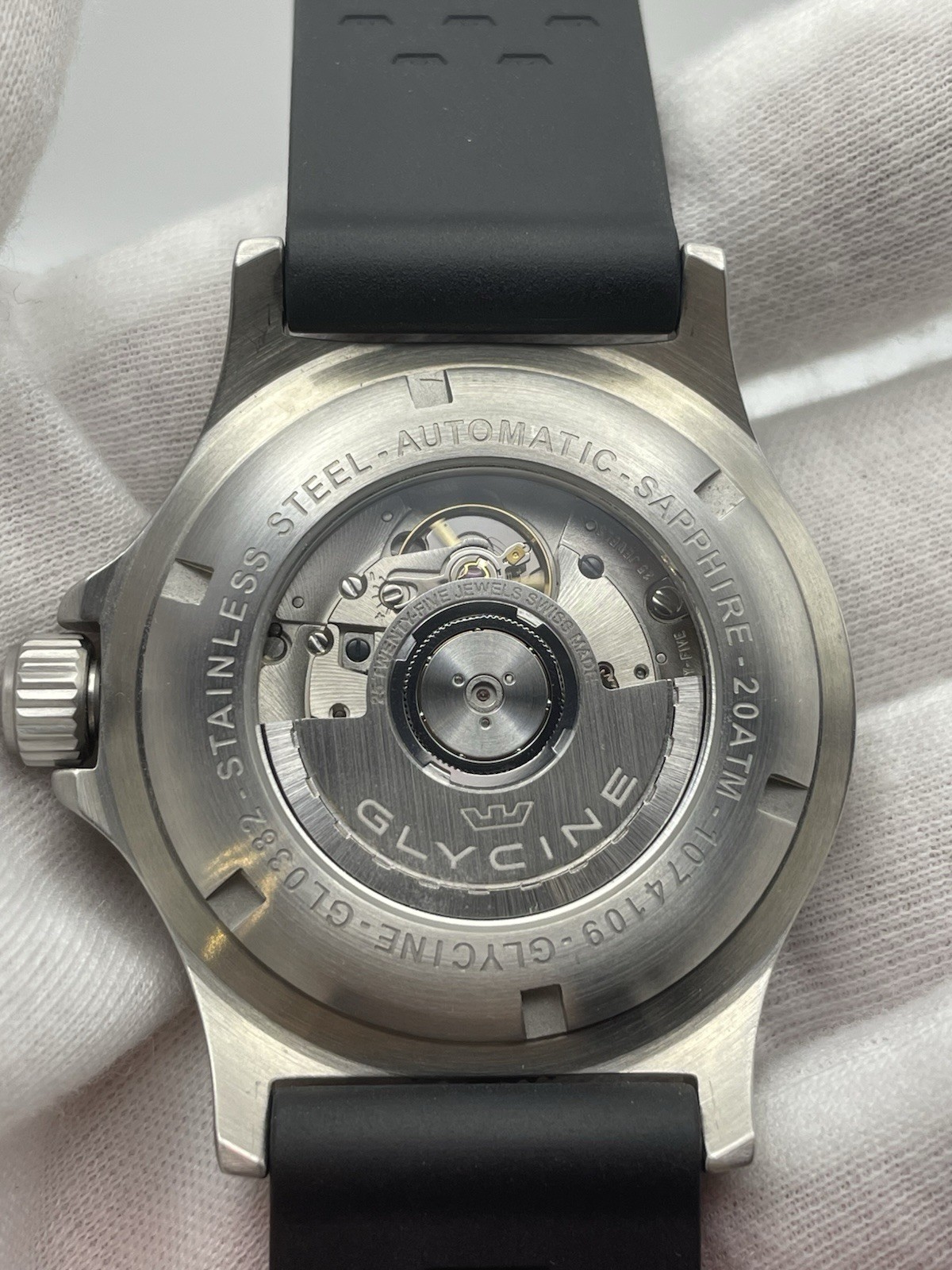 Glycine Combat Sub GMT GL0382 42mm Swiss Automatic Movement
