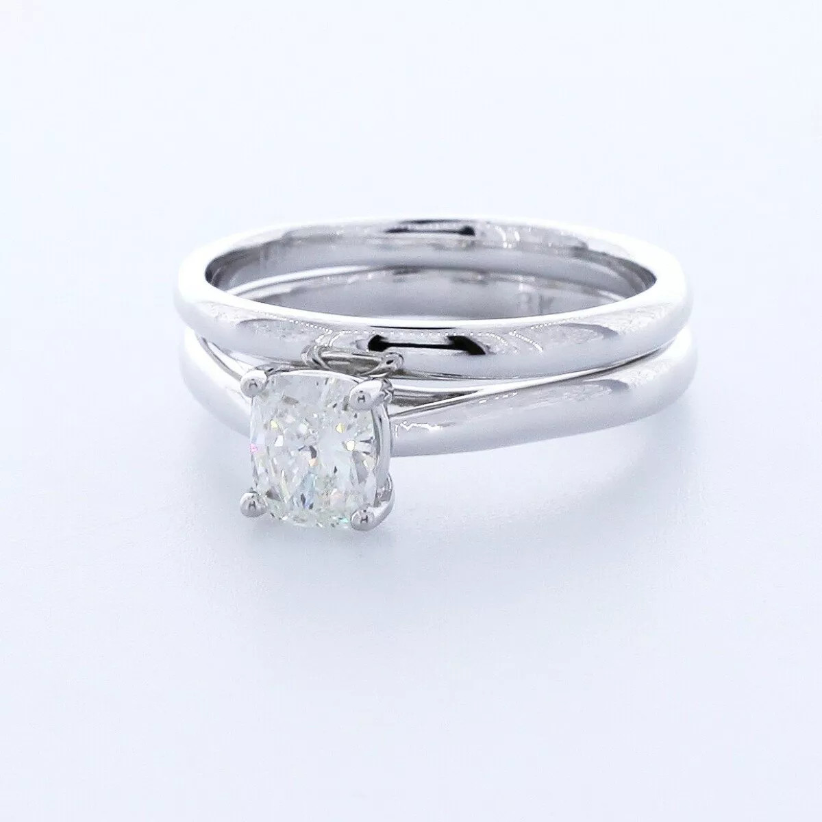 18K Gold Solitaire Engagement Ring Set 1.06 CT Cushion Lab-Grown Diamond G SI1