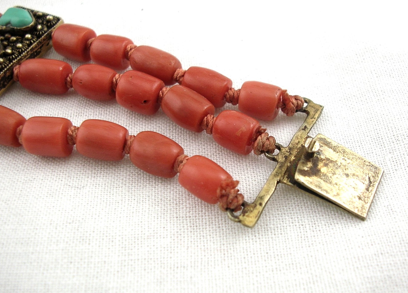 ANTIQUE TIBETAN TURQUOISE RED CORAL AND SILVER BRACELET 19 cm