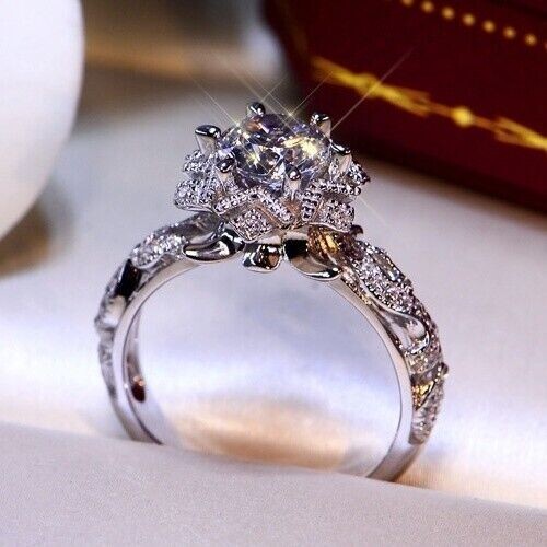 Vintage Style Christmas Ring Silver Plated Engagement Band 1.55 Ct CZ Snowflake