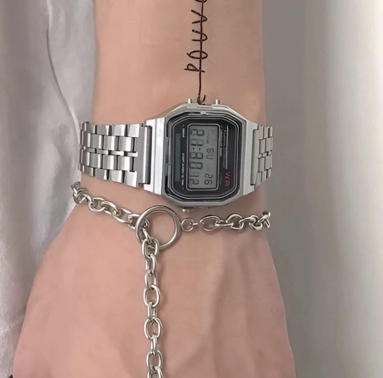 NEW Retro Classic Unisex Digital Steel Bracelet Watch A158WA-1YES Silver
