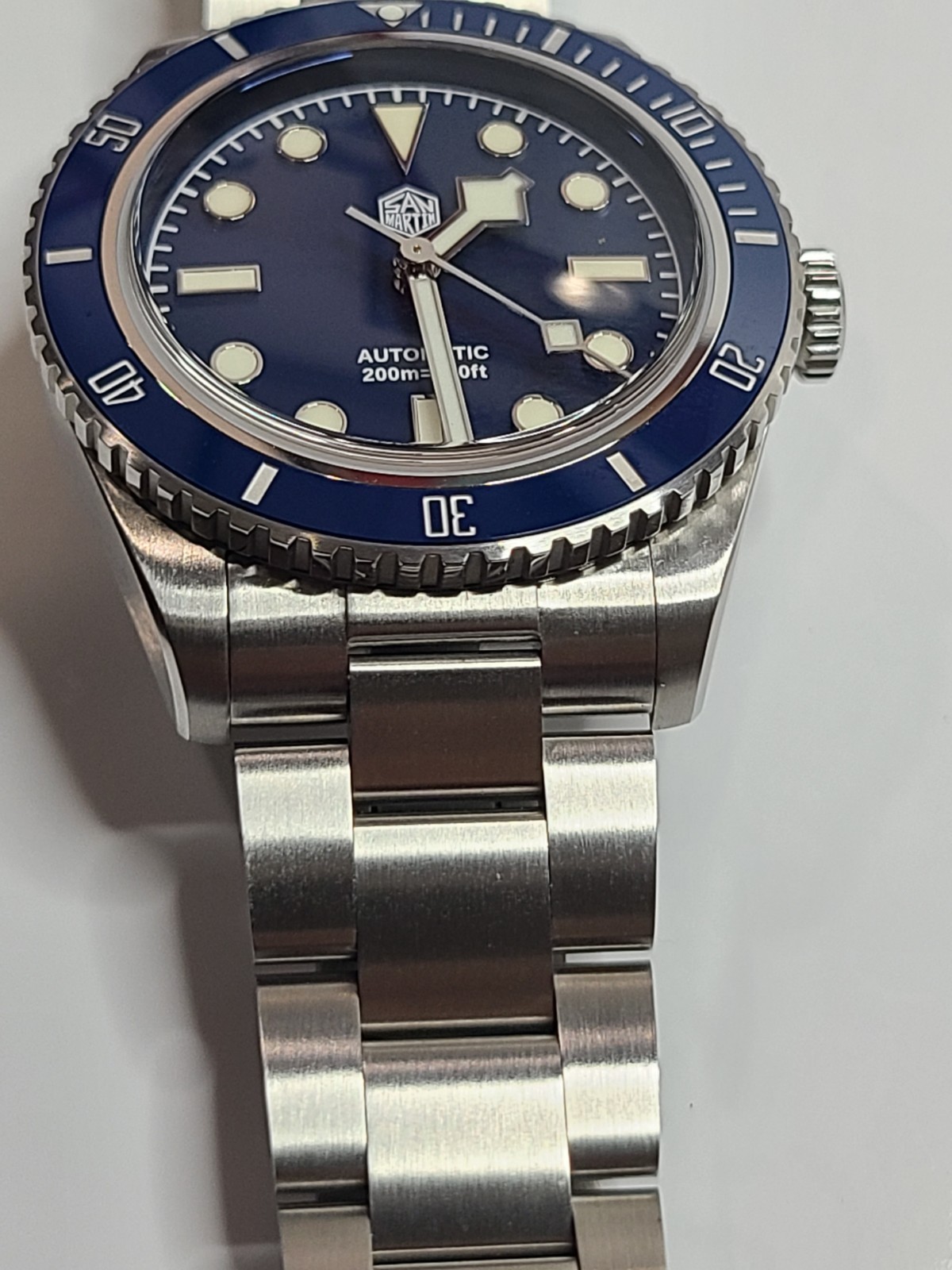 San Martin SN004-G LE Blue Dial Diver 38mm NH35 AutoMov 200M WR Sapphire Crystal