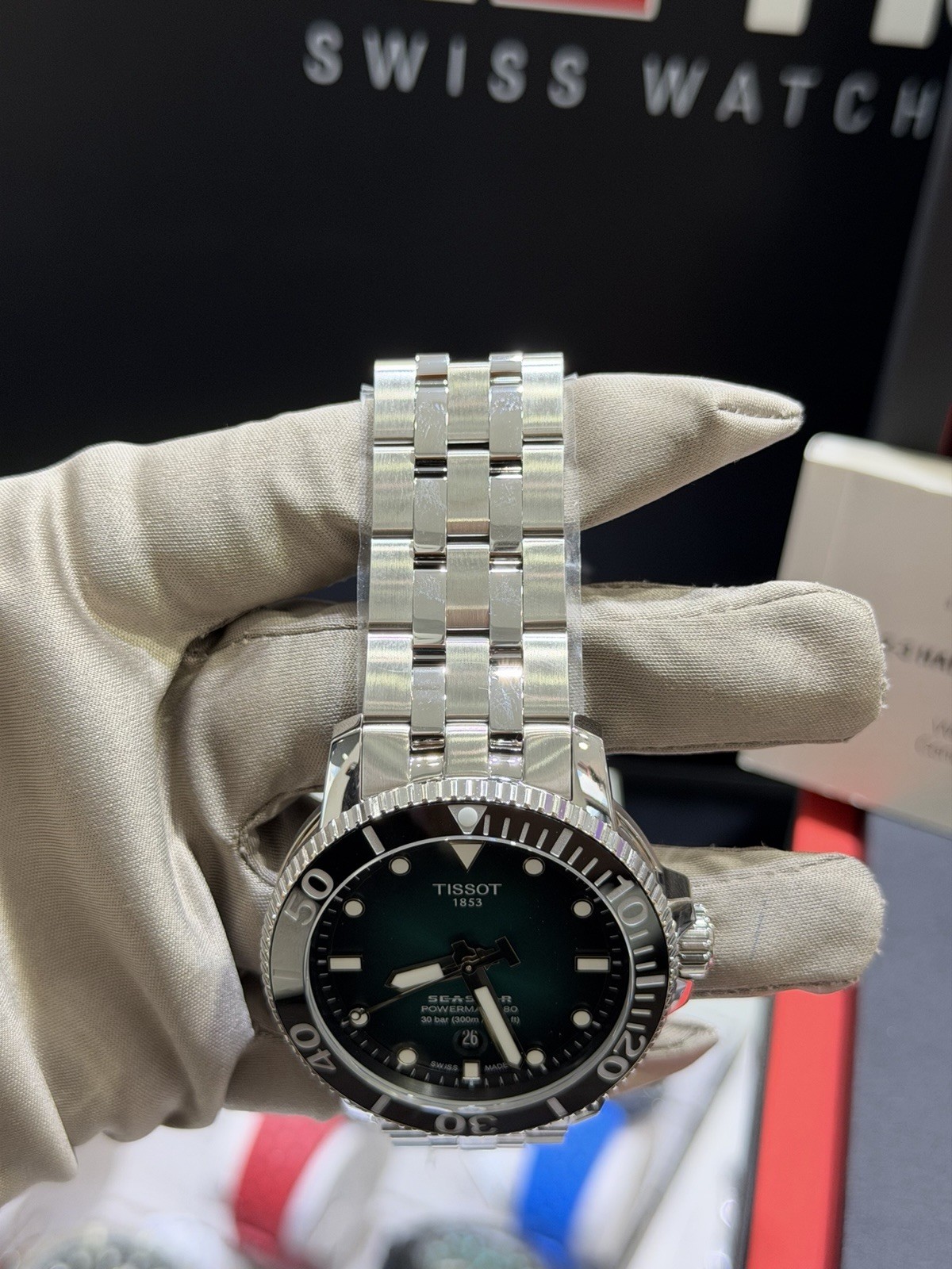 Tissot Seastar 1000 Powermatic 80 Green Dial 43MM Men’s Watch T120.407.11.091.01