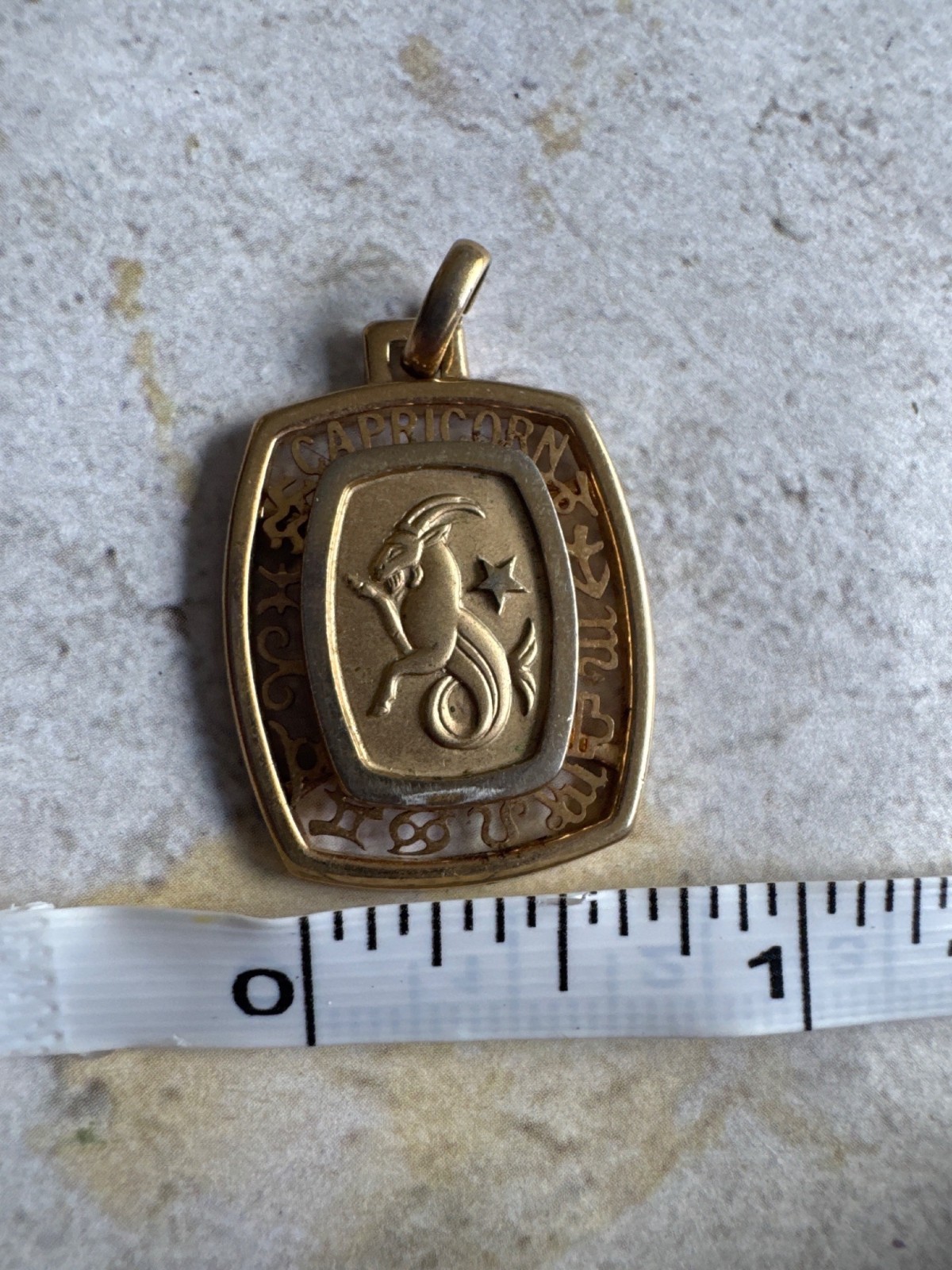 Vintage Capricorn Zodiac Pendant Necklace With Gold-Tone Chain Goat Design 24”
