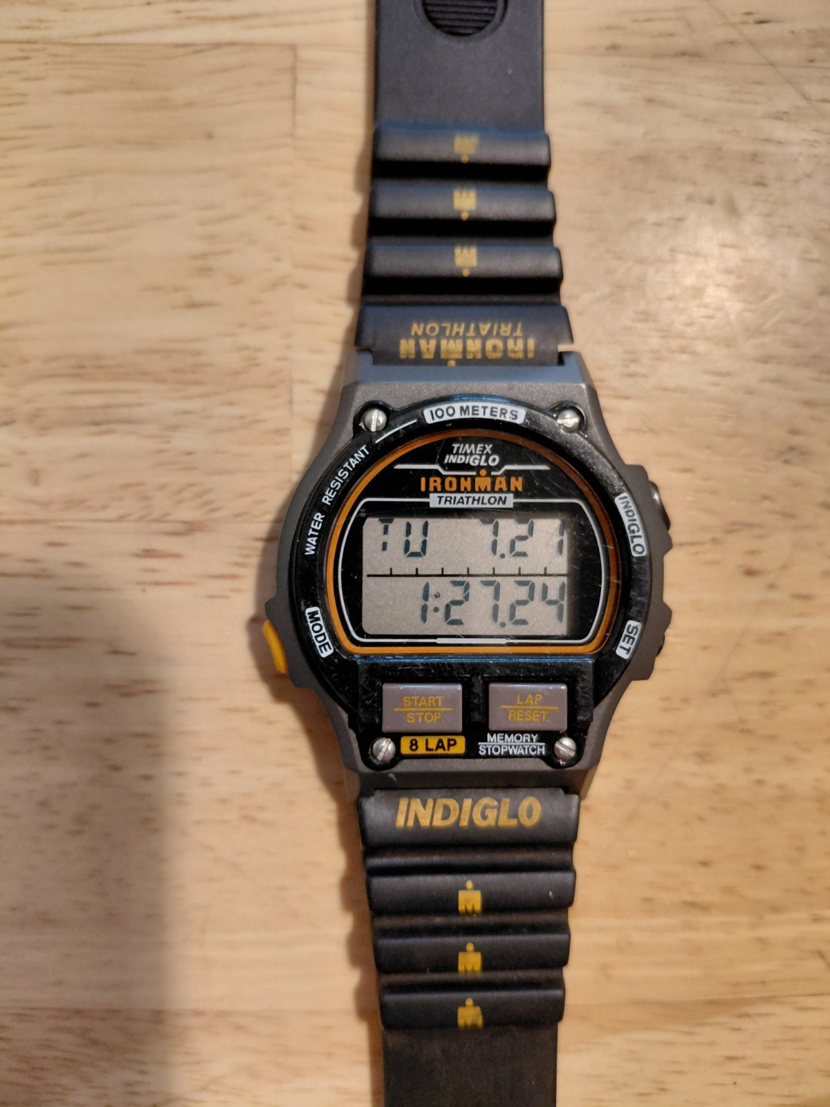 Vintage Timex Ironman Triathlon Indiglo 8 Lap Digital Watch 100M Runs Great