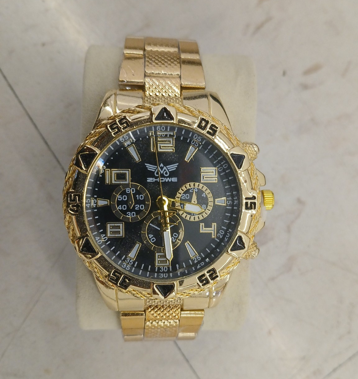ZHOWE Men’s Quartz Analog Wristwatch Black Dial Gold Tone Metal Bracelet