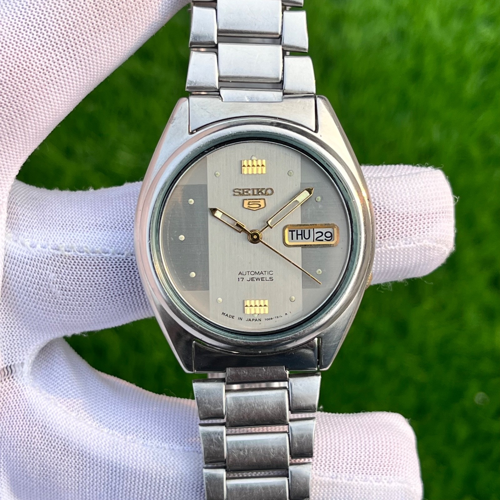 Vintage Seiko 5 Automatic Dress Formal Japan Made Men’s Watch 7009-821J