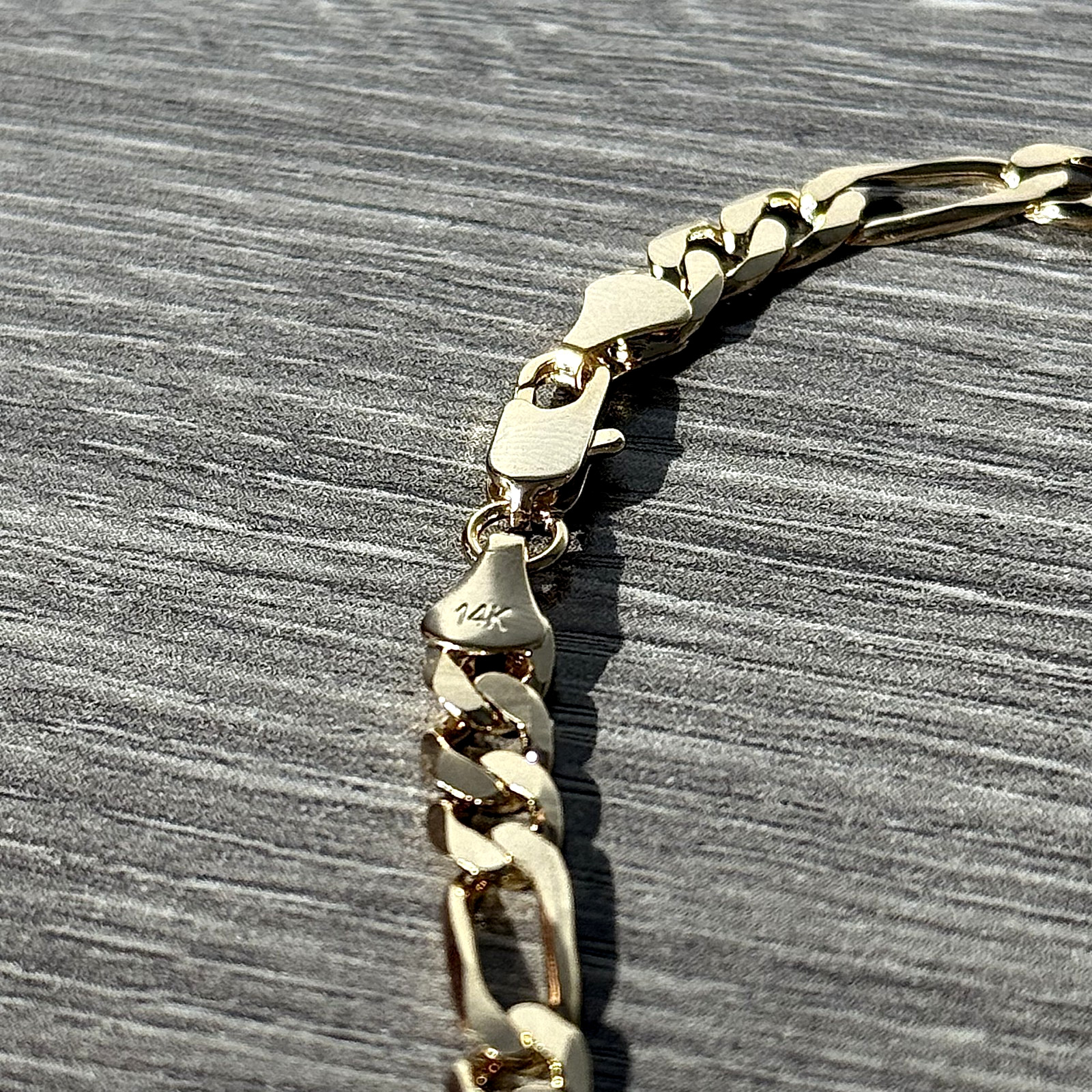 Heavy Men’s 14k Gold Stamped Italian Figaro Link Bracelet 8″ Inches 5MM