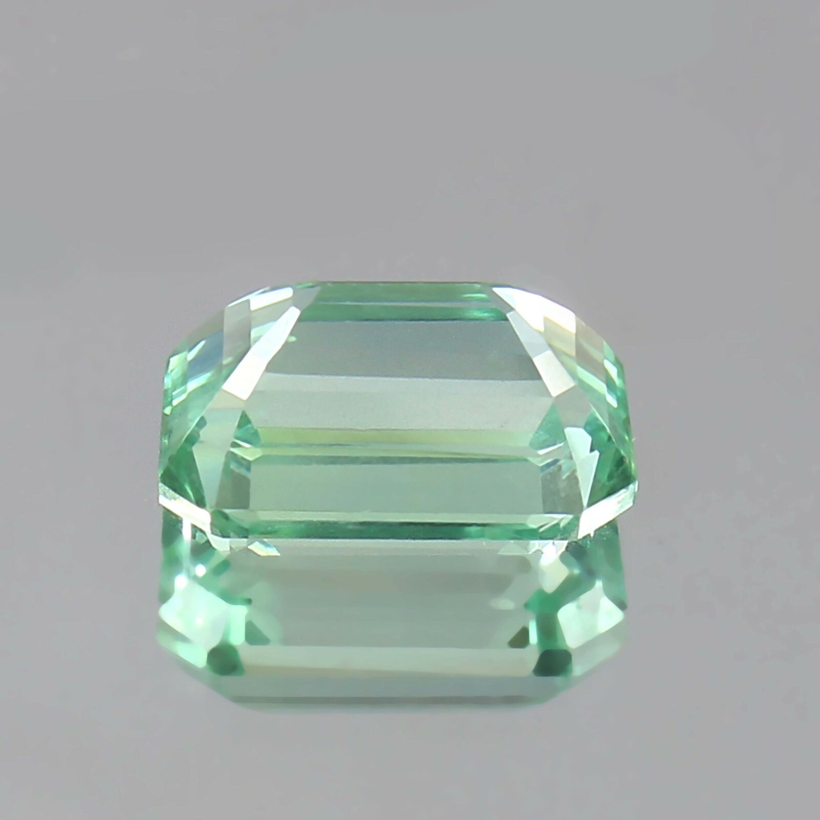 AAA Natural Green Ceylon Parti Sapphire Loose Radiant Cut Gemstone 4.55 CT