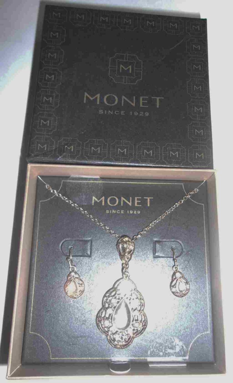 Monet Jewelry Gold Tone Crystal Necklace Earrings Gift Box Set J245